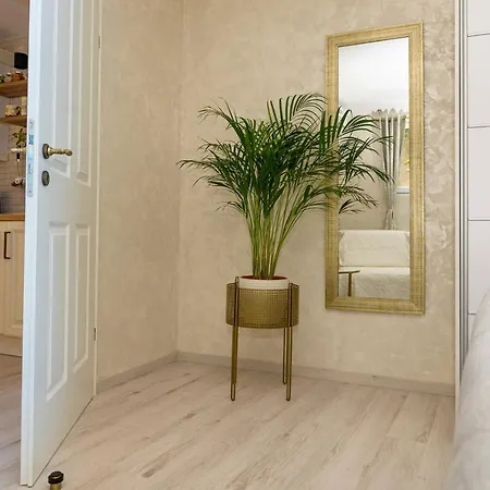Guest house Delfin 4*