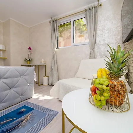 Guest house Delfin Mali Losinj